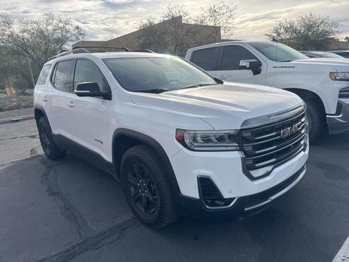 2023 GMC Acadia AWD AT4