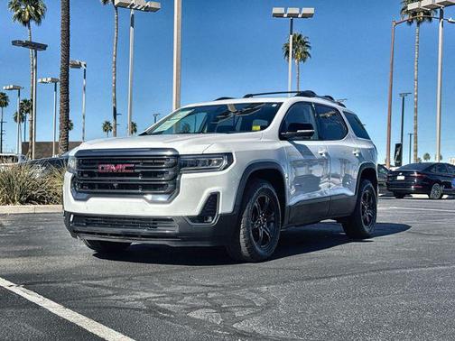 2023 GMC Acadia AWD AT4
