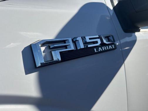 OXFORD WHITE 2015 Ford F-150 Lariat