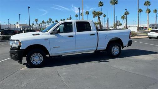 2022 RAM 2500 Tradesman Crew Cab 4x2 6'4' Box