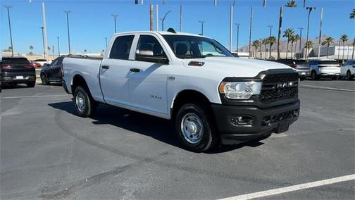 2022 RAM 2500 Tradesman Crew Cab 4x2 6'4' Box