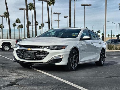 2022 Chevrolet Malibu FWD LT
