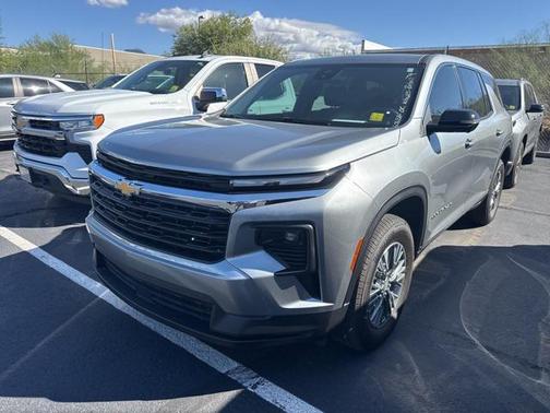 2024 Chevrolet Traverse LS