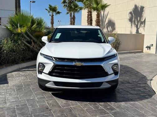 Summit White 2026 Chevrolet Blazer 2LT