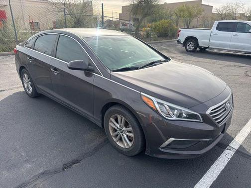 2017 Hyundai SONATA SE