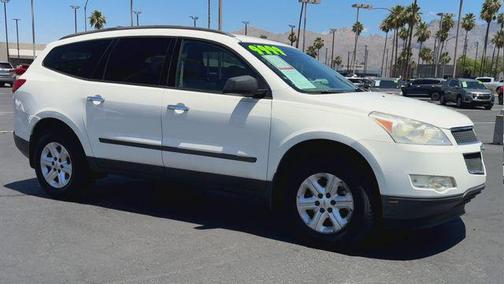 White 2012 Chevrolet Traverse LS
