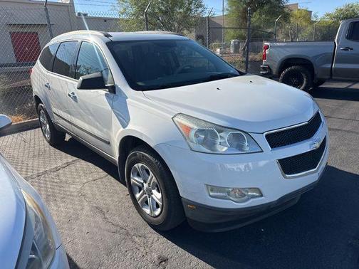 White 2012 Chevrolet Traverse LS