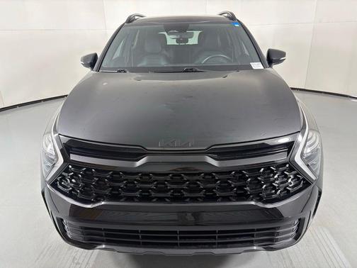 Ebony Black 2025 Kia Sportage X-Line