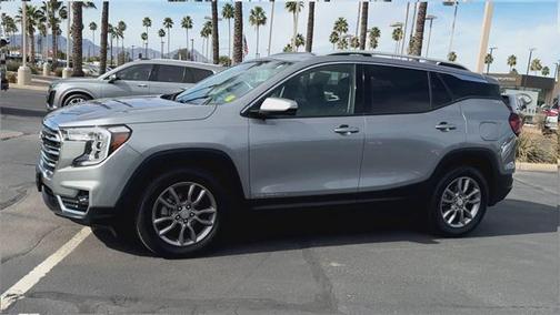 2024 GMC Terrain SLT