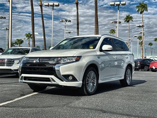 2022 Mitsubishi Outlander PHEV SEL