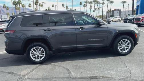 2022 Jeep Grand Cherokee L Laredo