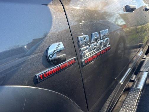 2018 RAM 2500 Tradesman Crew Cab 4x4 6'4' Box