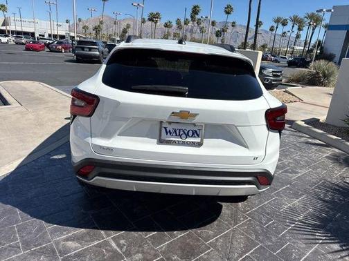 Summit White 2026 Chevrolet Trax LT