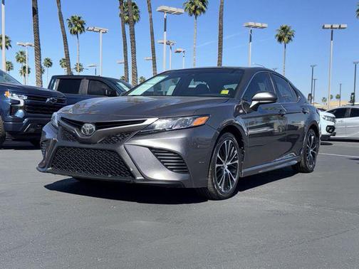 Predawn Gray Mica 2019 Toyota Camry SE