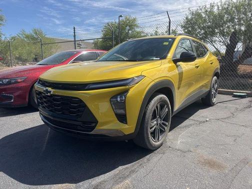Nitro Yellow Metallic 2025 Chevrolet Trax FWD ACTIV