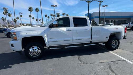 Summit White 2017 Chevrolet Silverado 3500 LTZ