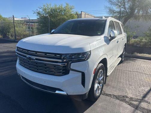 Summit White 2022 Chevrolet Suburban Premier