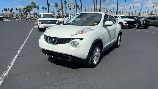 White Pearl 2012 Nissan Juke SL