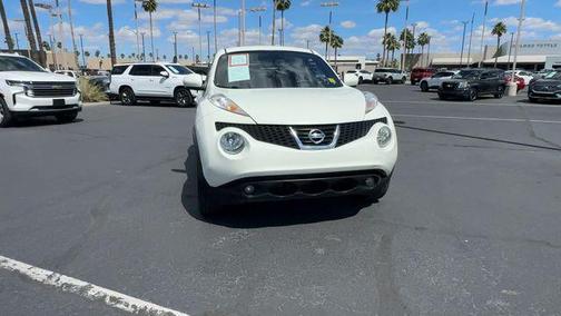 White Pearl 2012 Nissan Juke SL
