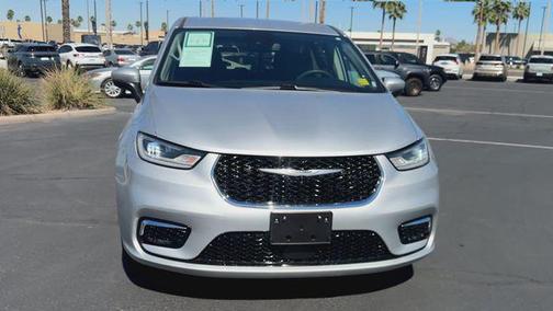 2023 Chrysler Pacifica Hybrid Touring L