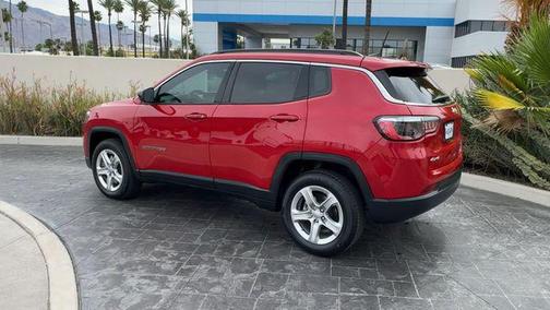 Redline Pearlcoat 2023 Jeep Compass Latitude