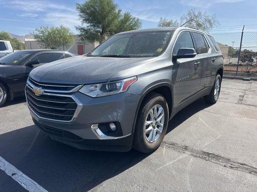 Satin Steel Metallic 2019 Chevrolet Traverse LT Cloth