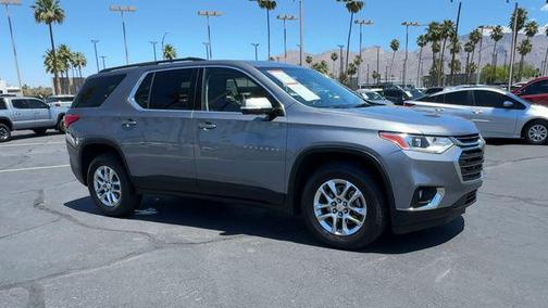 Satin Steel Metallic 2019 Chevrolet Traverse LT Cloth