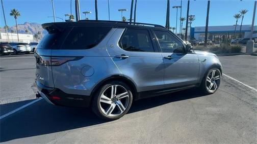 2023 Land Rover Discovery P360 Metropolitan Edition