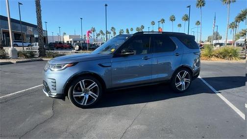 2023 Land Rover Discovery P360 Metropolitan Edition