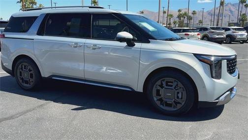 2025 Kia Carnival SX