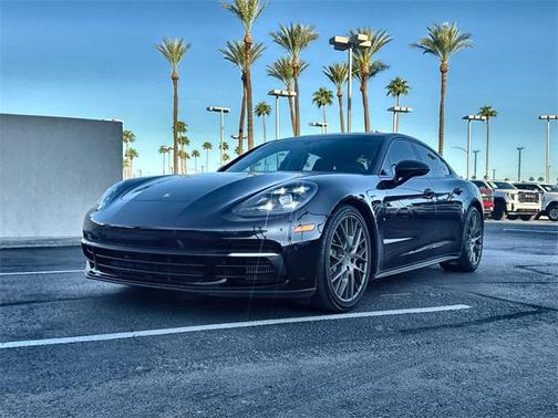 2018 Porsche Panamera 4S