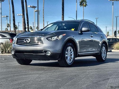 2015 INFINITI QX70 Base