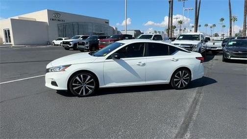 2021 Nissan Altima SR FWD