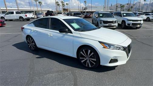 2021 Nissan Altima SR FWD