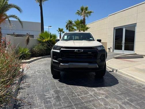 White Sands 2026 Chevrolet Colorado Trail Boss