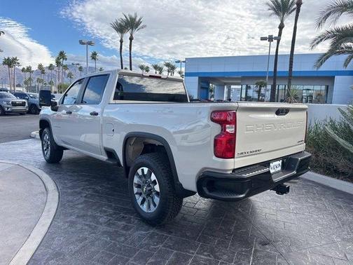 2026 Chevrolet Silverado 2500 Custom