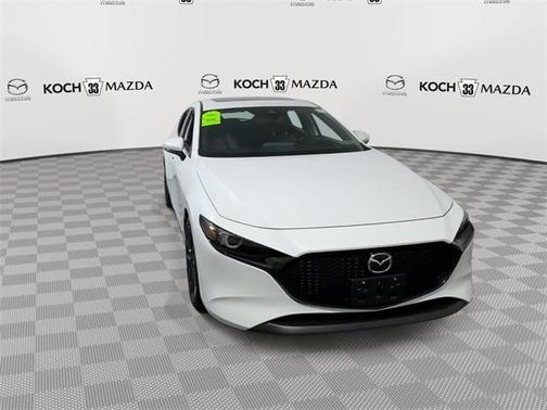 2022 Mazda Mazda3 FWD w/Premium Package