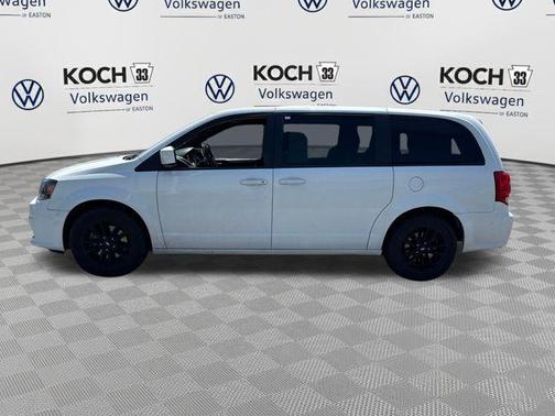White Knuckle Clearcoat 2019 Dodge Grand Caravan GT