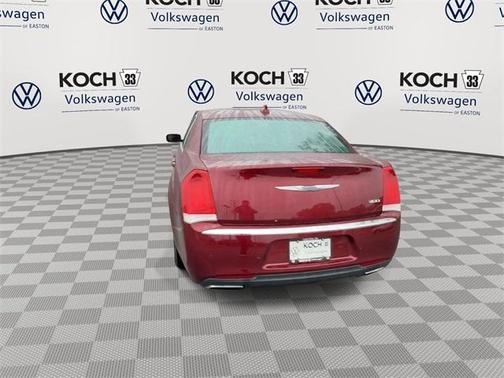 2016 Chrysler 300 Limited