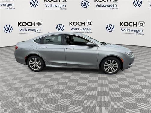 2017 Chrysler 200 Limited