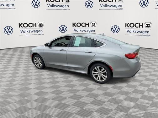 2017 Chrysler 200 Limited
