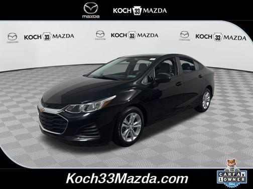 Mosaic Black Metallic 2019 Chevrolet Cruze LS