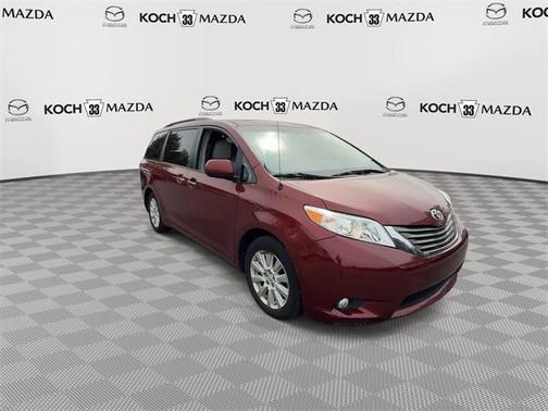 2013 Toyota Sienna XLE