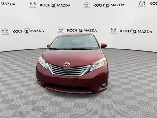 2013 Toyota Sienna XLE