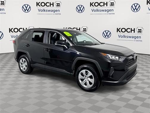 2022 Toyota RAV4 LE