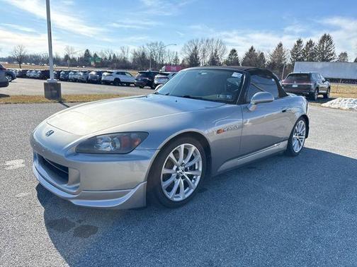 2005 Honda S2000 Base (M6)