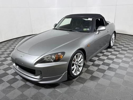 2005 Honda S2000 Base (M6)