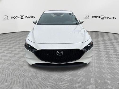 Snowflake White Pearl 2022 Mazda Mazda3 FWD w/Preferred Package
