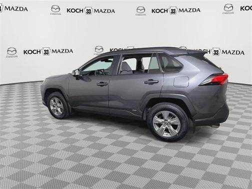 2022 Toyota RAV4 Hybrid XLE