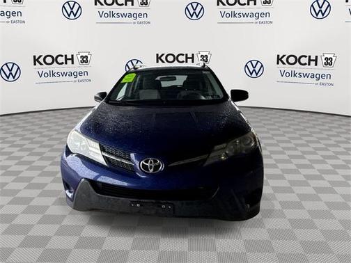 2014 Toyota RAV4 LE
